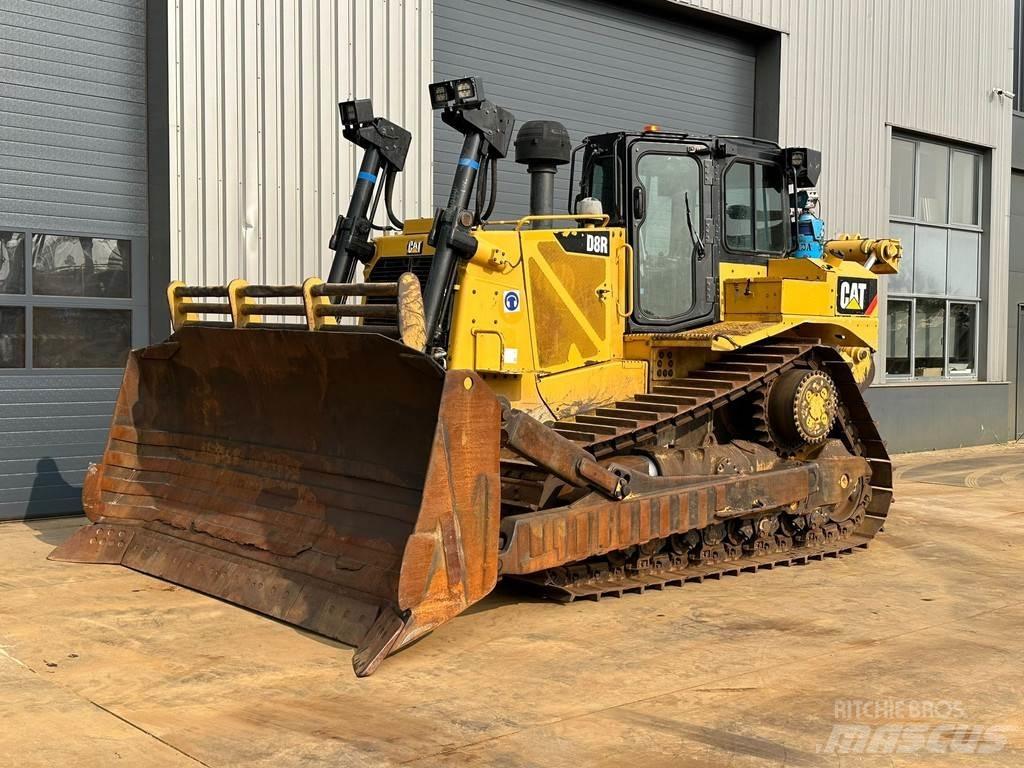 CAT D8R Bulldozer på larvebånd