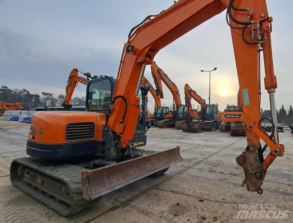 Doosan DX 85 R-3 Midi-gravemaskiner 7t - 12t