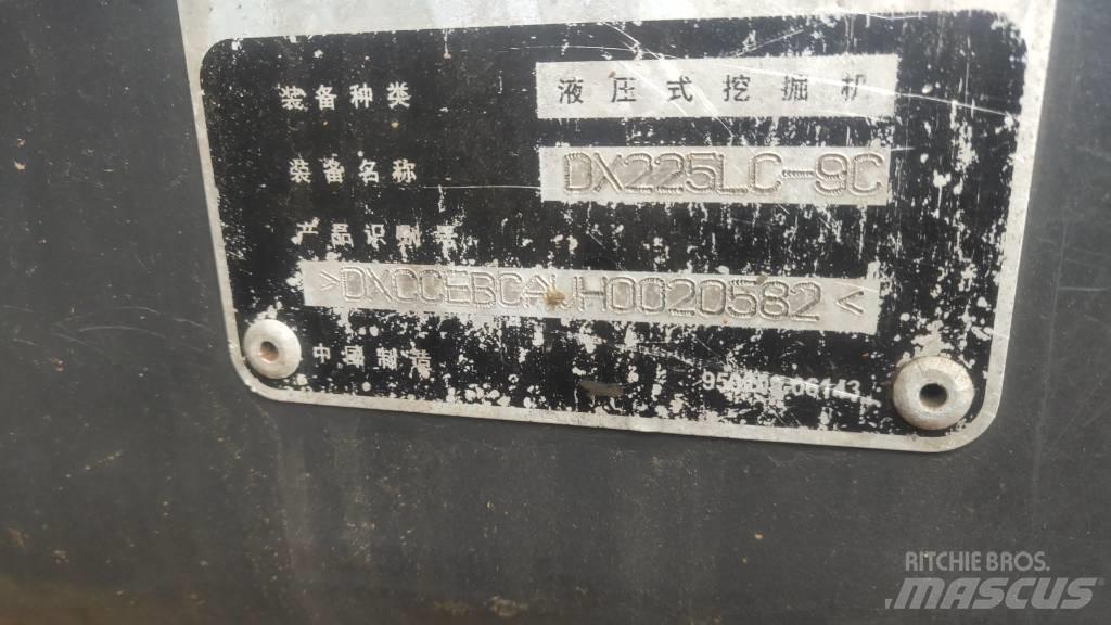 Doosan DX225LC-9C Gravemaskiner på larvebånd