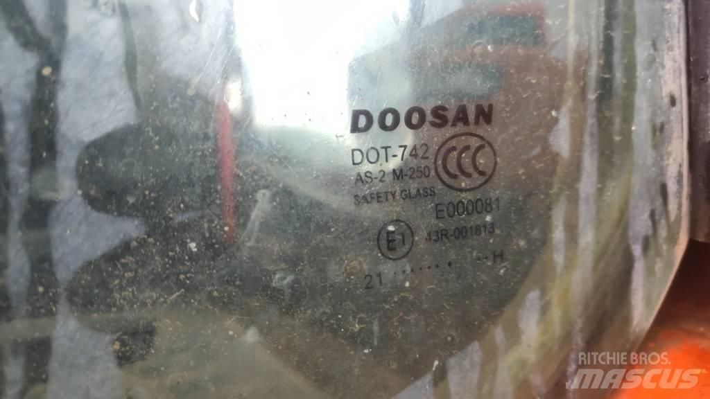 Doosan DX225LC-9C Gravemaskiner på larvebånd