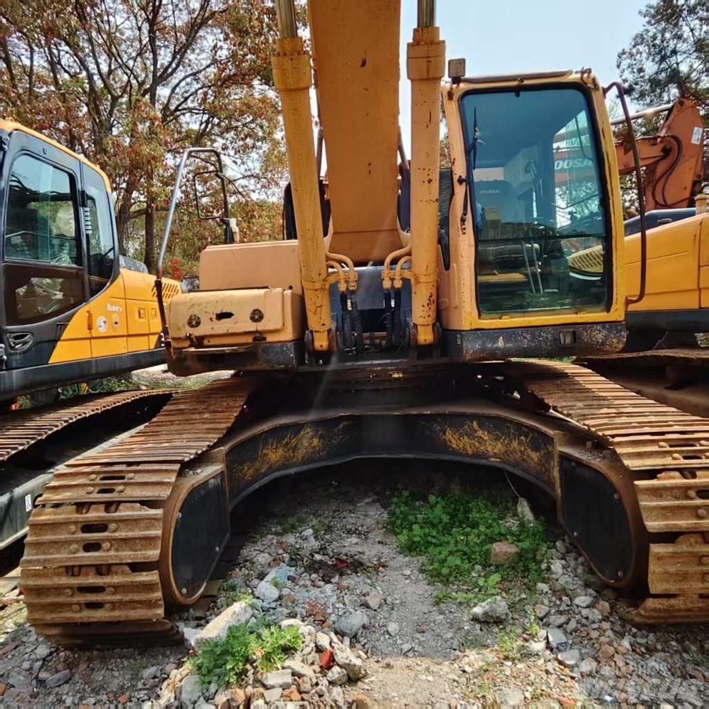 Hyundai Robex 305 LC Gravemaskiner på larvebånd