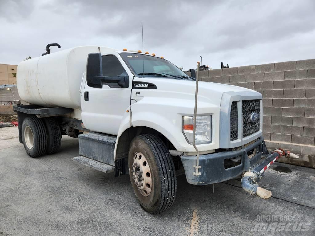 Ford F 650 Tankvogne - vand