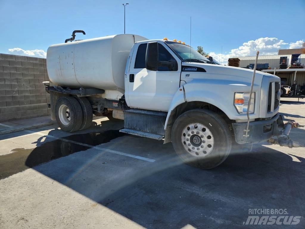 Ford F 650 Tankvogne - vand