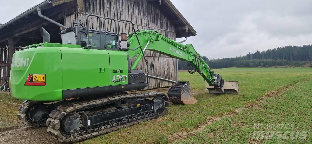 Hitachi ZX130-7 Gravemaskiner på larvebånd