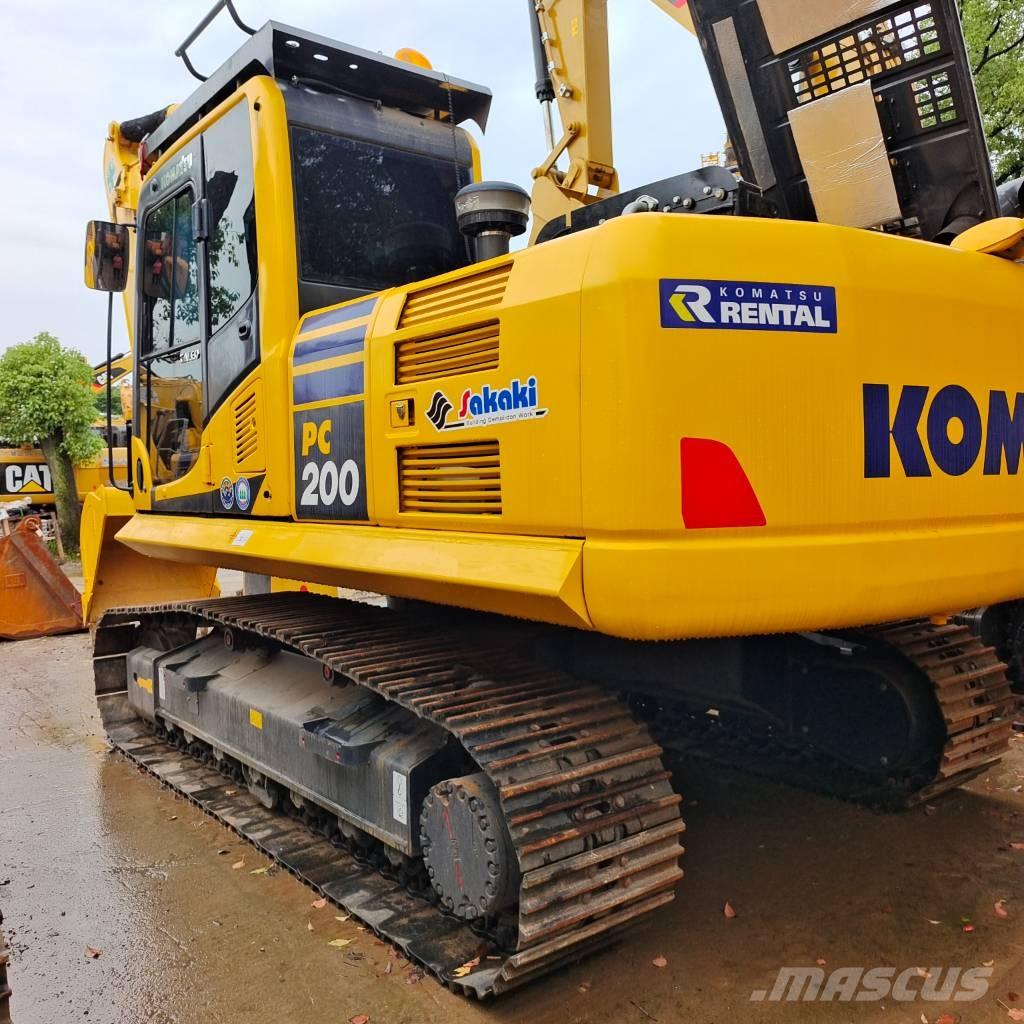 Komatsu PC 200 Gravemaskiner på larvebånd