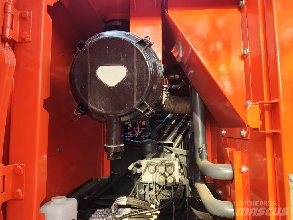 Doosan DX300LC-9c Gravemaskiner på larvebånd