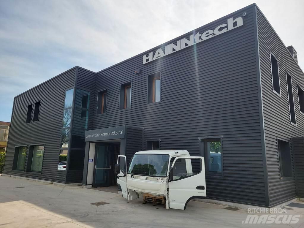 Mitsubishi Fuso "C" Kabiner og interiør