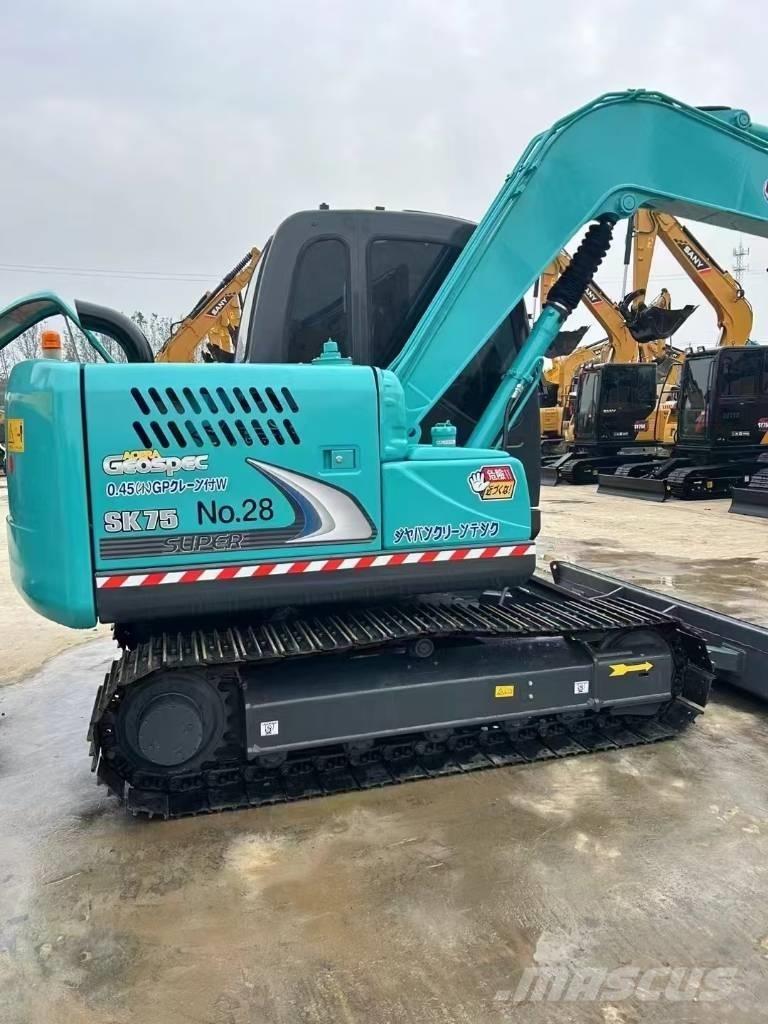 Kobelco SK 75 Gravemaskiner på larvebånd