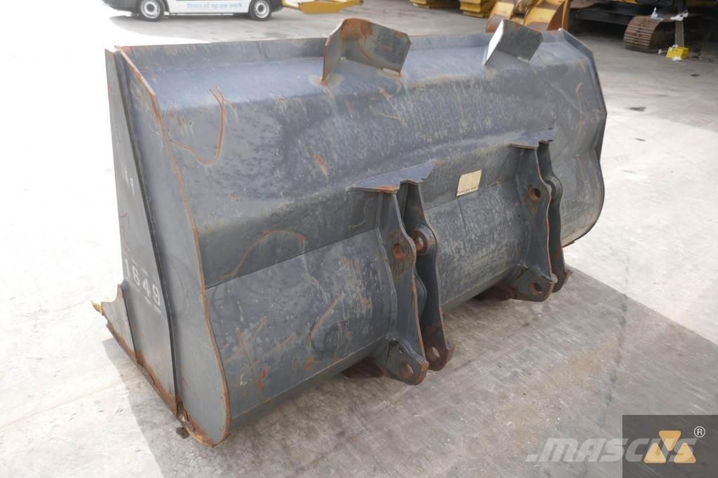 Volvo L120B Bucket Skovle