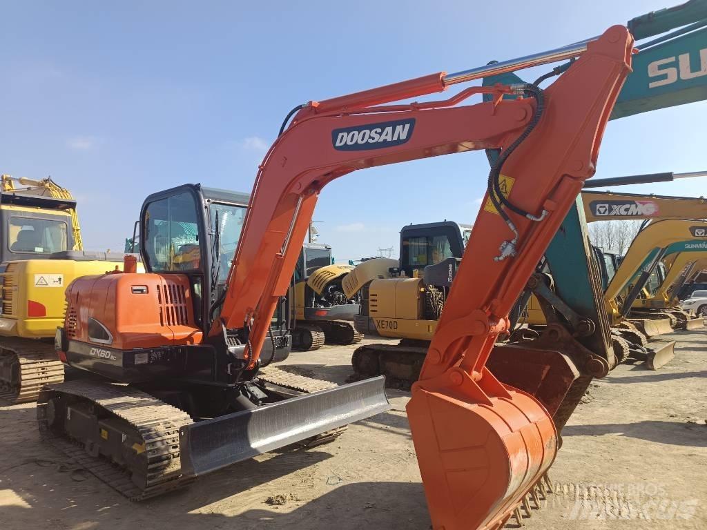 Doosan DX60-9C Gravemaskiner på larvebånd