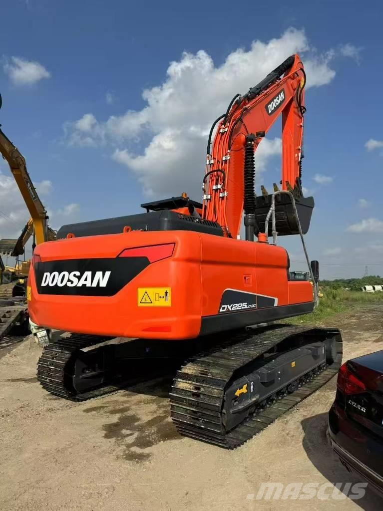 Doosan 225 LC-9C Gravemaskiner på larvebånd