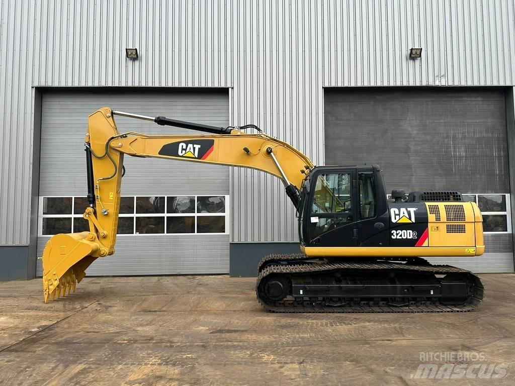 CAT 320D2 Gravemaskiner på larvebånd