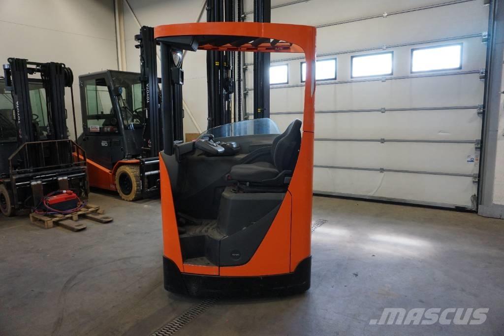 Toyota RRE160 Reachtruck