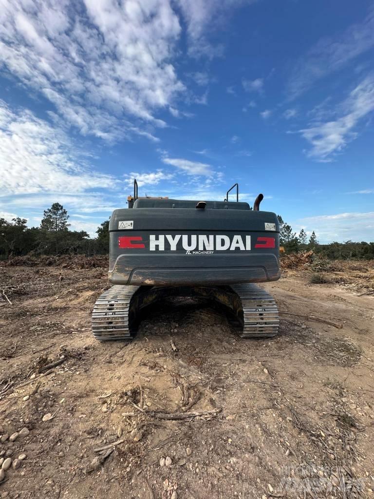 Hyundai HX 260 L Gravemaskiner på larvebånd