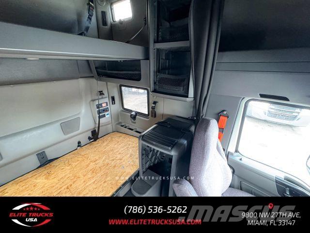 International LT Andre lastbiler