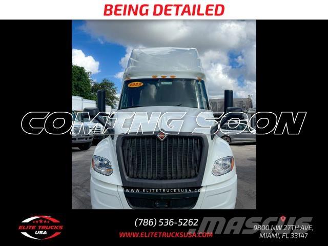 International LT Andre lastbiler