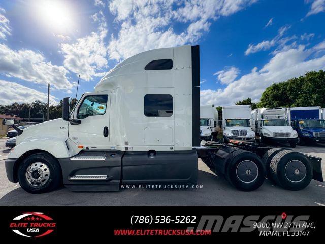 International LT Andre lastbiler