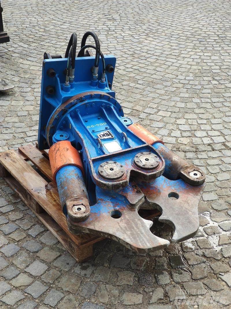  EMB CC700 Sakse