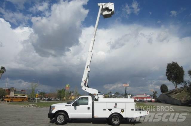 Ford F350 Bjærgningskøretøjer