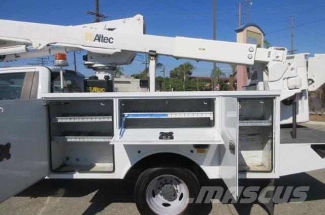 Ford F550 Bjærgningskøretøjer