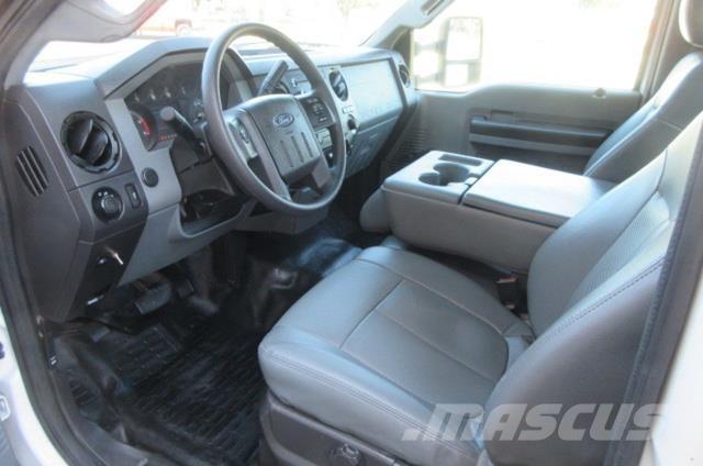 Ford F550 Bjærgningskøretøjer
