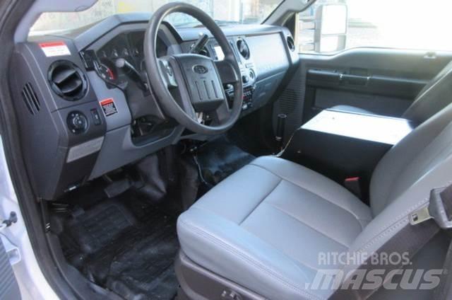 Ford F550 Bjærgningskøretøjer