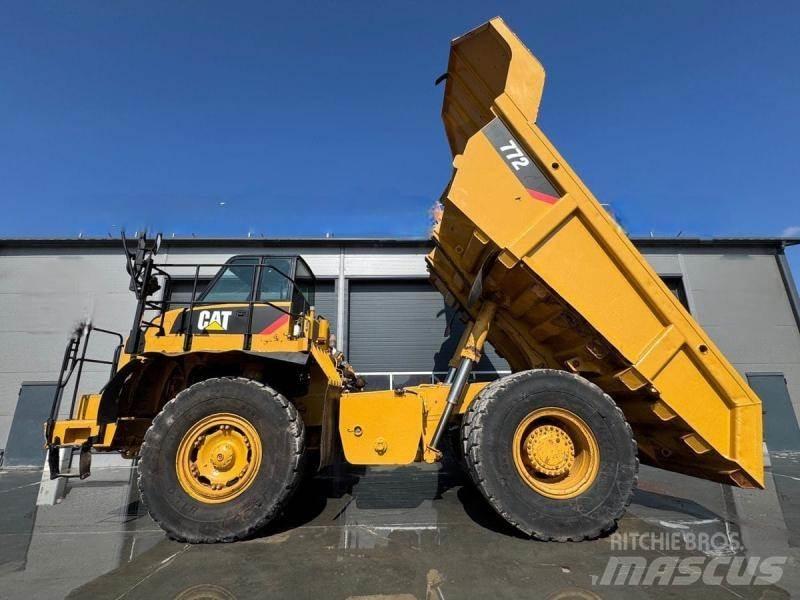 CAT 772 Knækstyrede dumpere