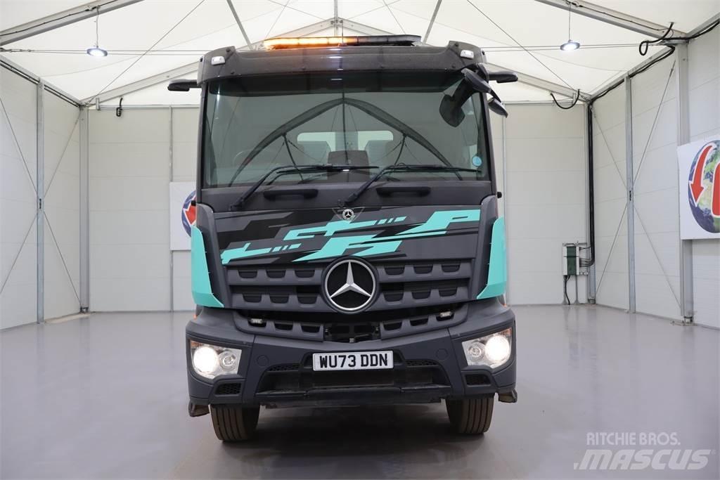 Mercedes-Benz AROCS 3240 Lastbiler med tip