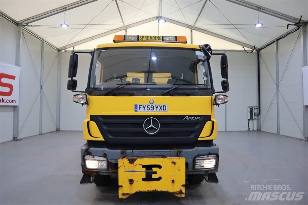 Mercedes-Benz AXOR 2629 Sand og saltspredere