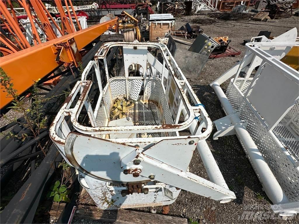 Altec  Krandele og udstyr