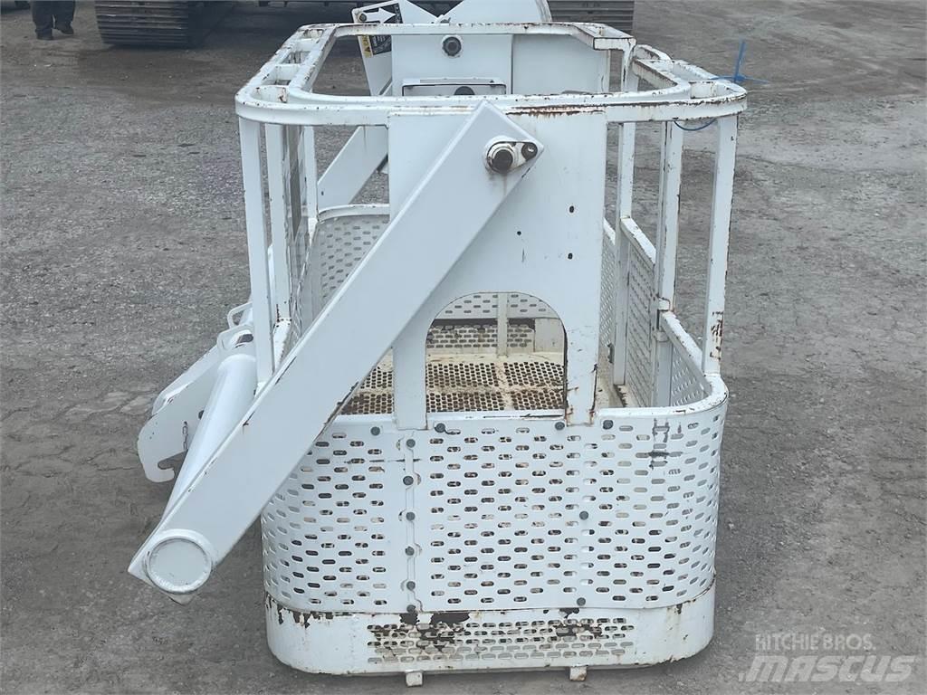 Altec  Krandele og udstyr