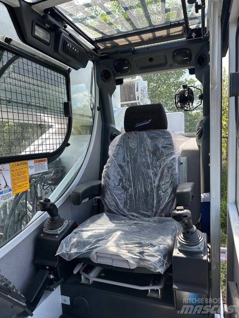 Manitex 50128SHL Lastbil med kran