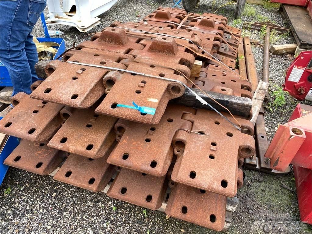 Manitowoc  Bånd, kæder og understel