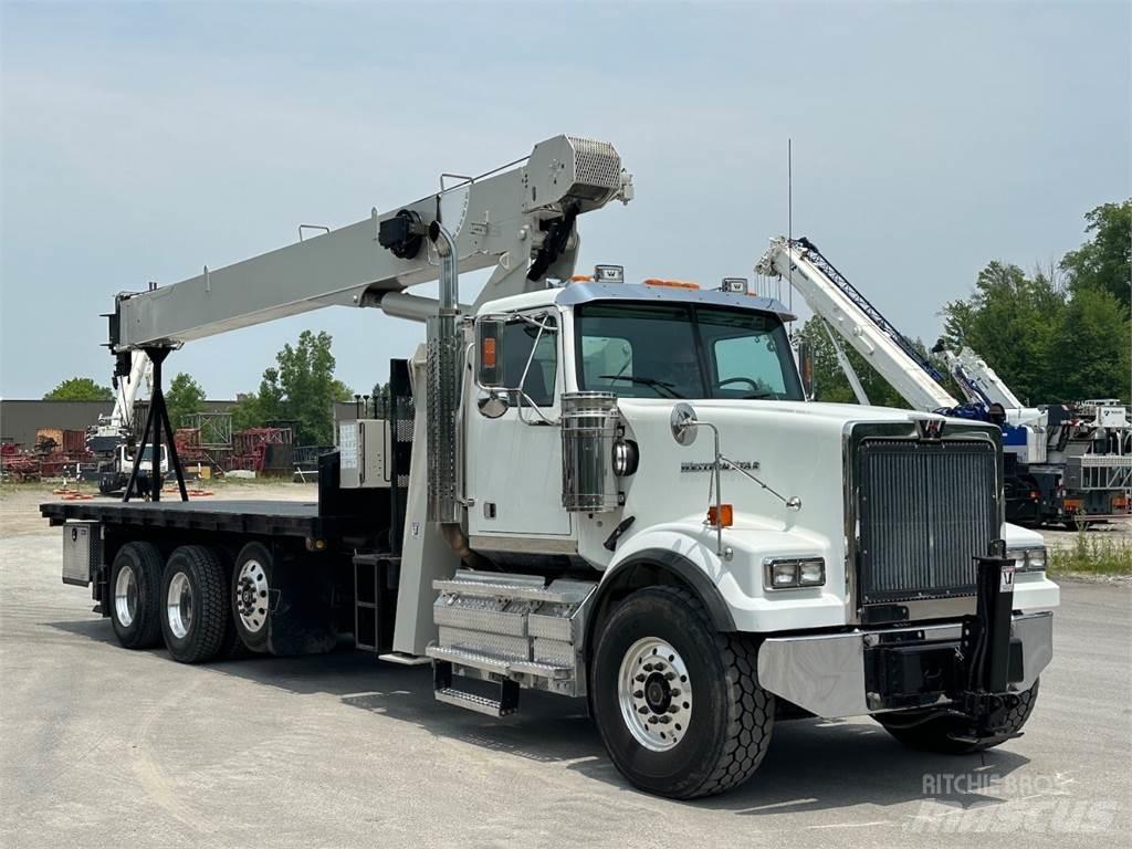 National 8100D Lastbil med kran