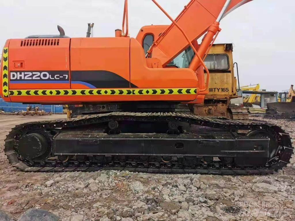 Doosan DH 220 Gravemaskiner på larvebånd