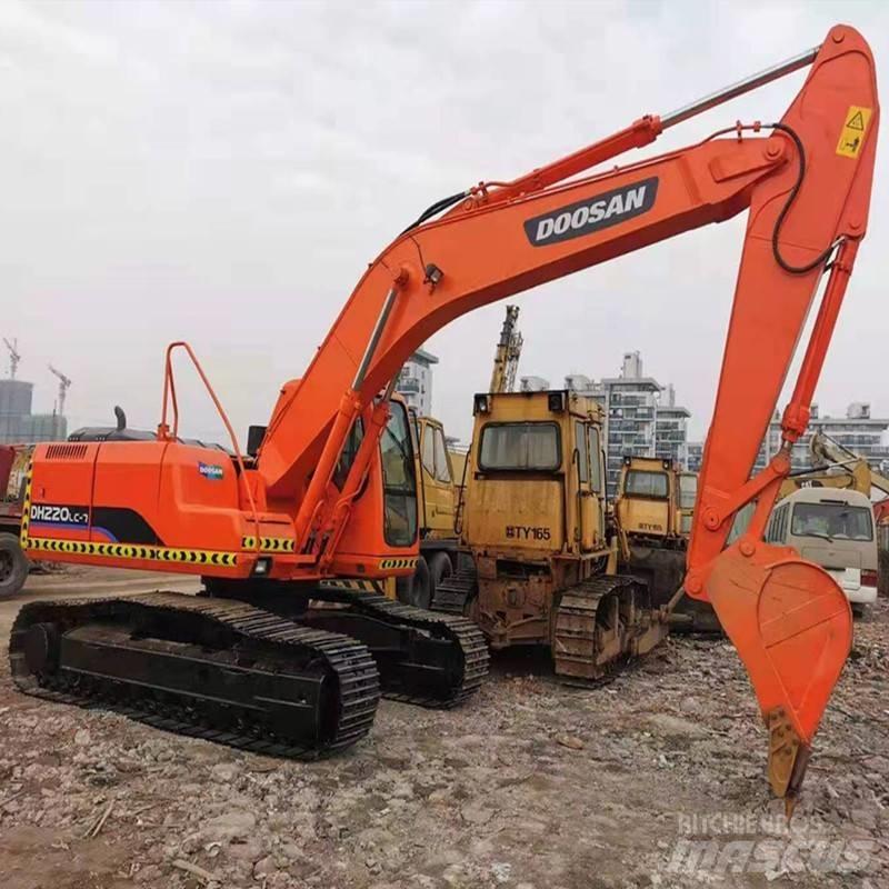Doosan DH 220 Gravemaskiner på larvebånd