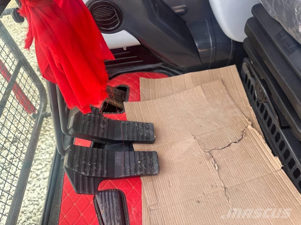 Komatsu PC 240 Gravemaskiner på larvebånd