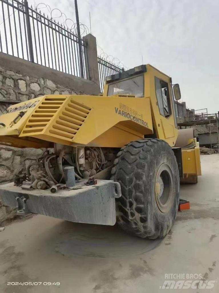 Bomag bw225d-3 Enkelt tromle