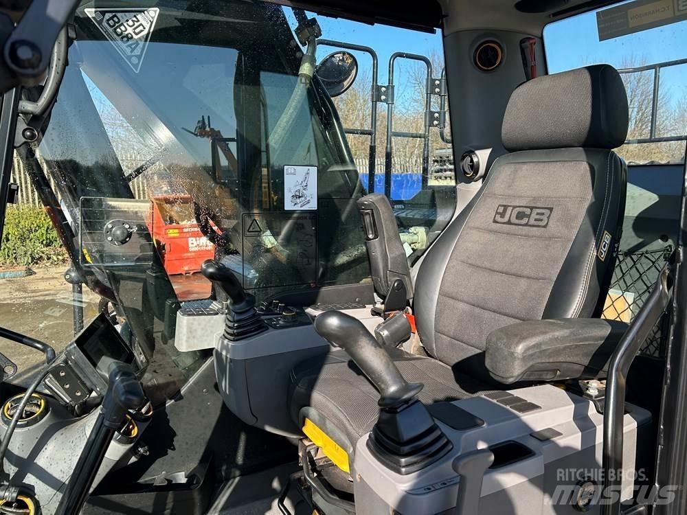JCB 220X Gravemaskiner på larvebånd