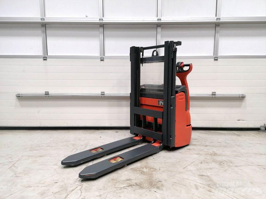 Linde L10 Gaffelstabler med gående fører