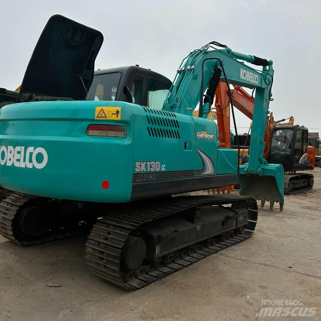 Kobelco 130 Gravemaskiner på larvebånd