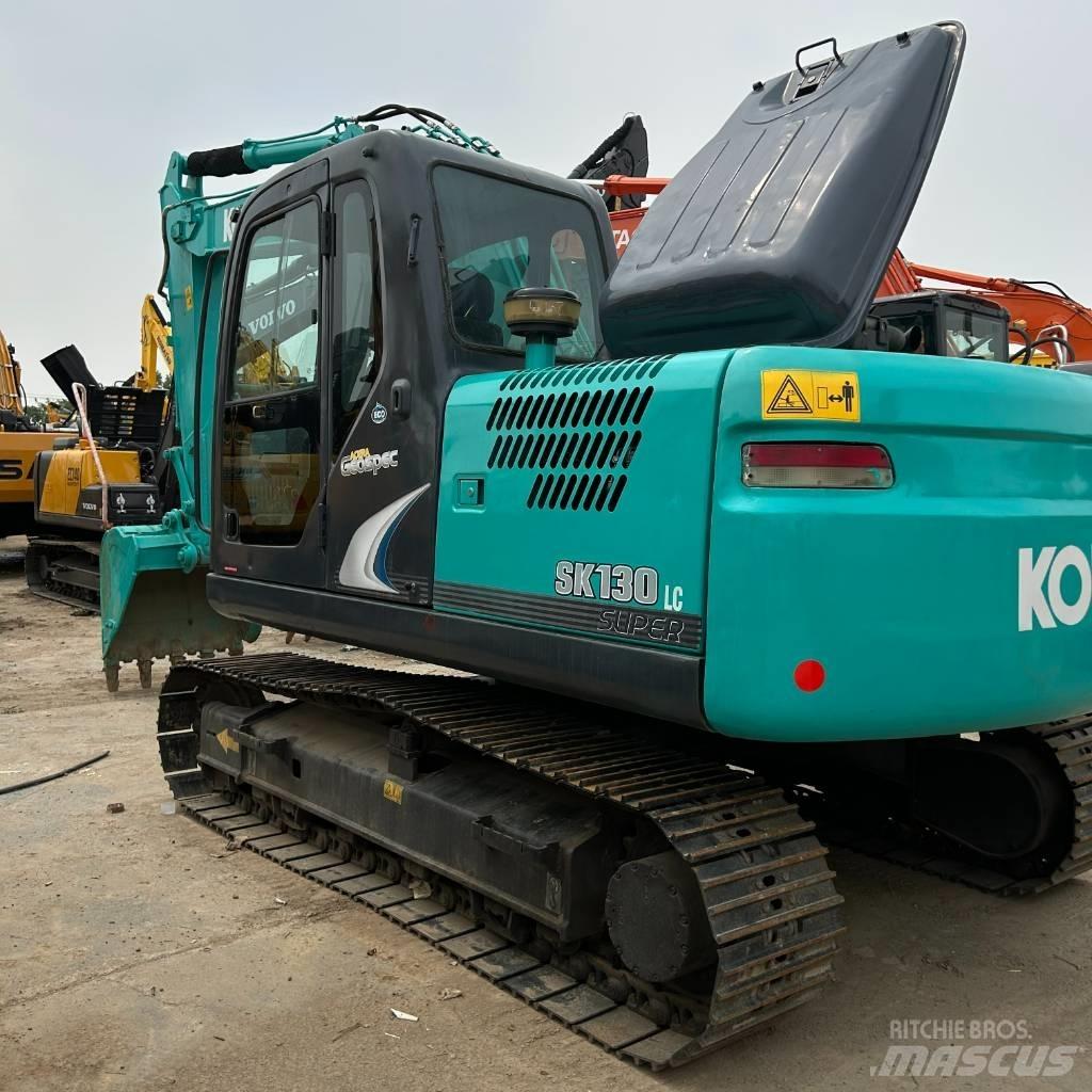 Kobelco 130 Gravemaskiner på larvebånd