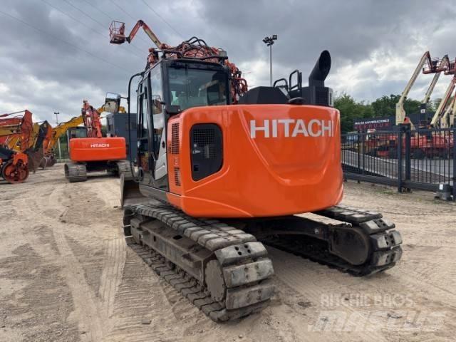 Hitachi ZX 135 US-6 Gravemaskiner på larvebånd