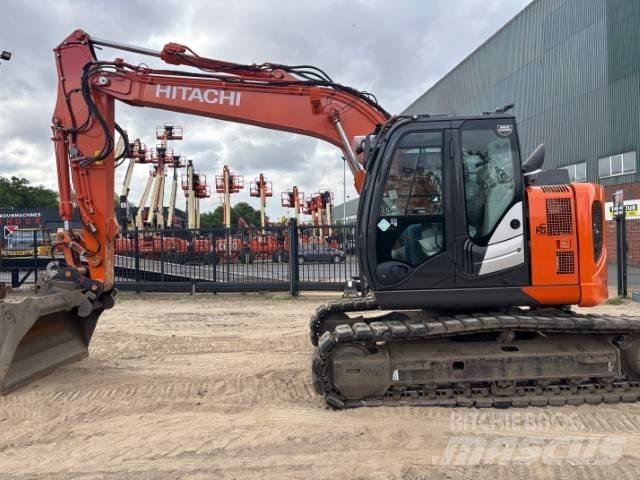 Hitachi ZX 135 US-6 Gravemaskiner på larvebånd