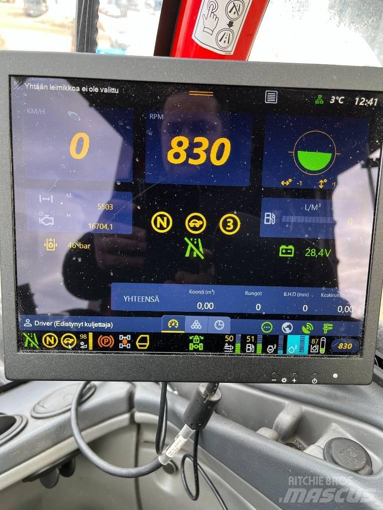 Komatsu 911.7 Skovningsmaskiner