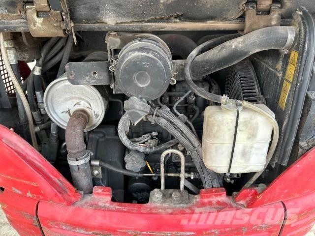 Airman AX 16-3 Gravemaskiner på larvebånd