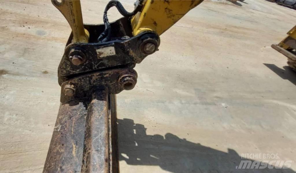 CAT 432 F2 Rendegravere