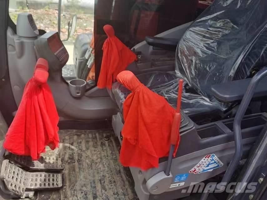 Hitachi ZX 210 Gravemaskiner på larvebånd