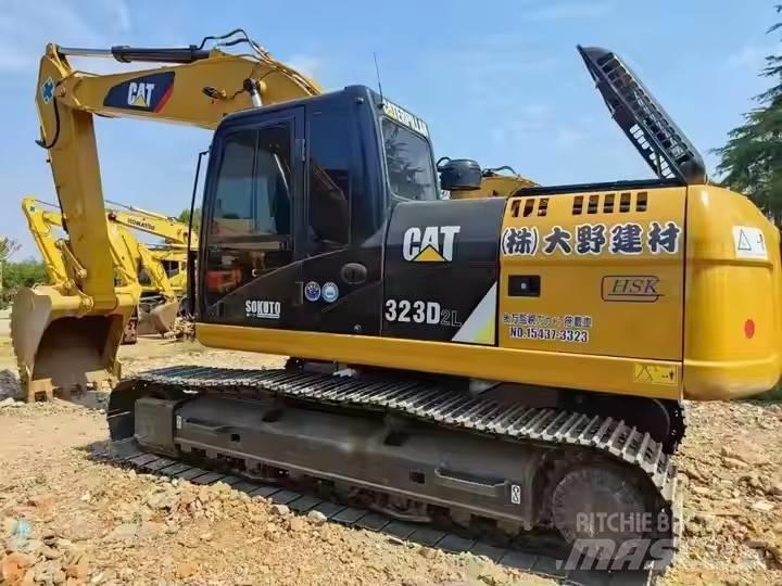 CAT CAT323D2L Gravemaskiner på larvebånd