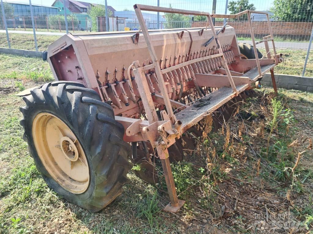 Kuhn 4M Kombi-såmaskiner